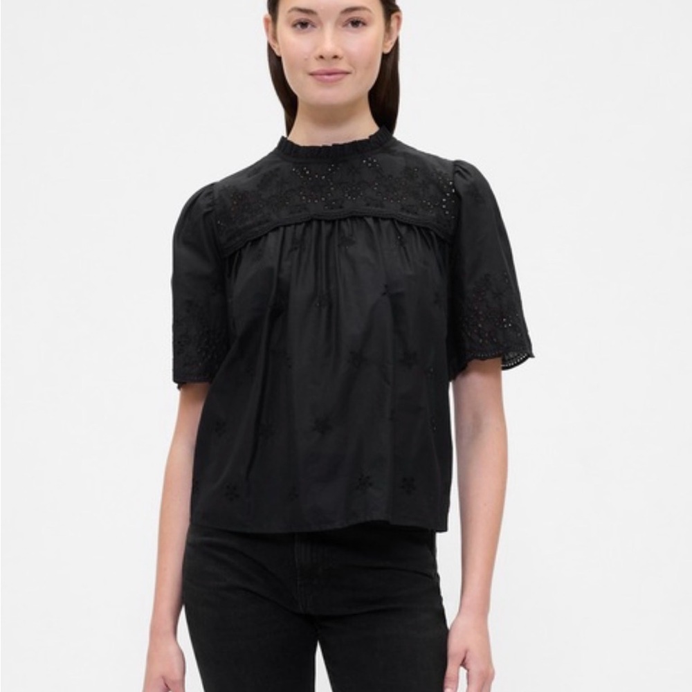 GAP Factory Black Relaxed Puff Sleeve Embroidered Eyelet Top Size Medium New